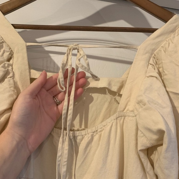 Sndys Cream Puff sleeve tiered Dress - Picture 7 of 9